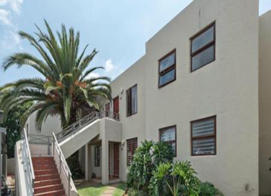 Painting Complexes And Houses 1
