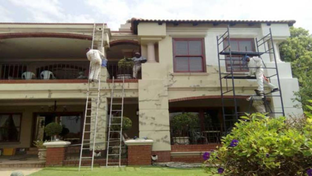 Painting Complexes And Houses 5